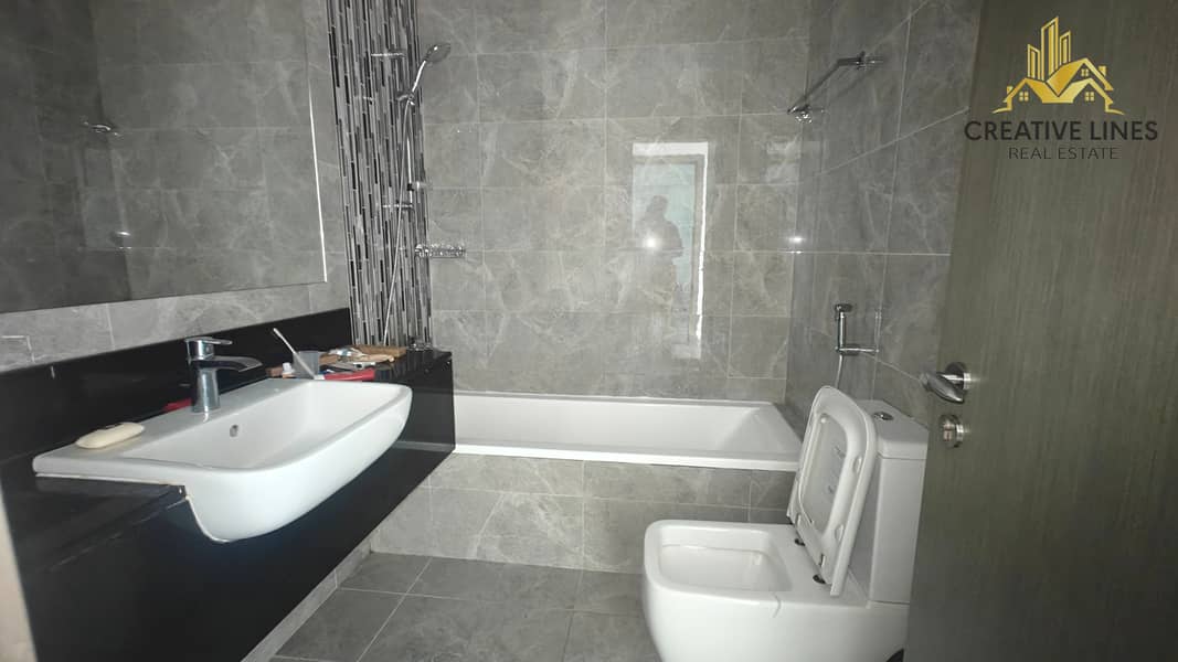 Luxury spacious 1Bedroom with open pool view apartment// all amenities// ready to move// only 70k - Image 7