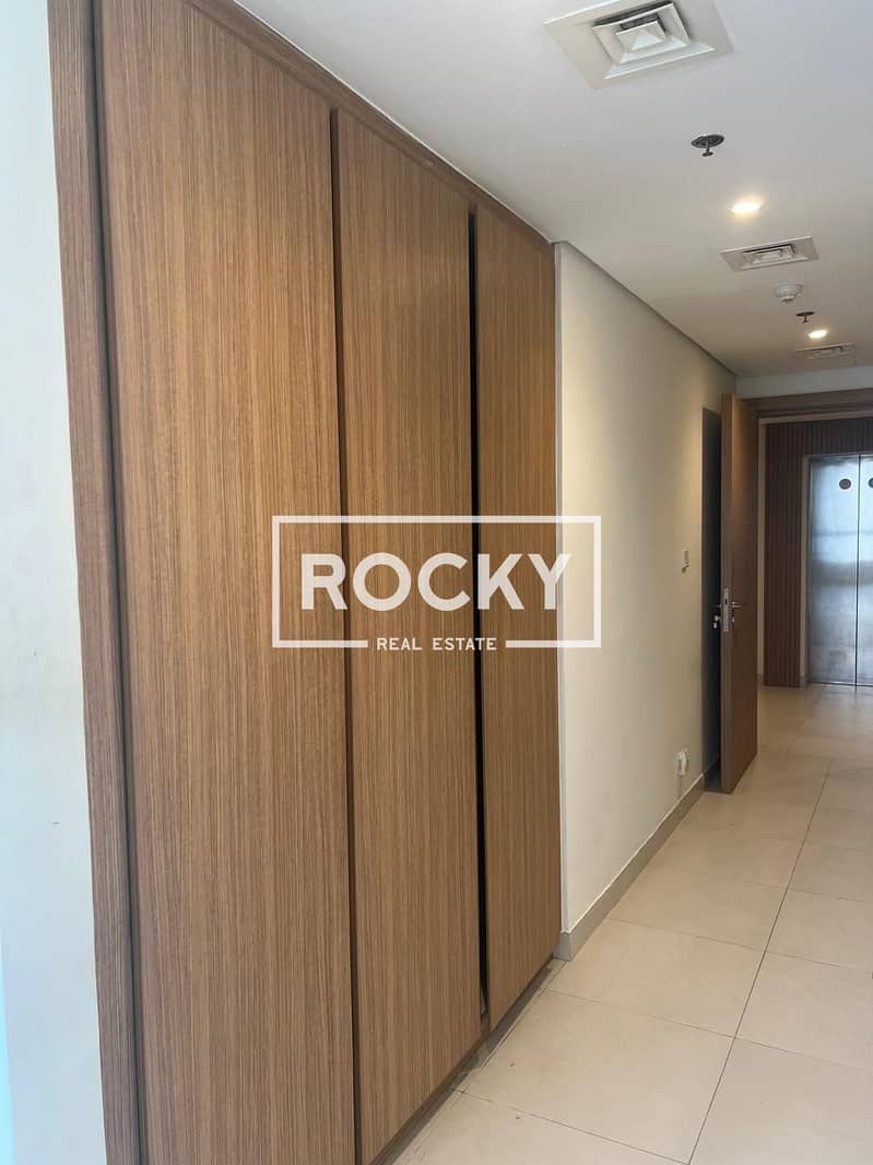 Studio | Balcony on High Floor with Storage | Near Miracle Garden