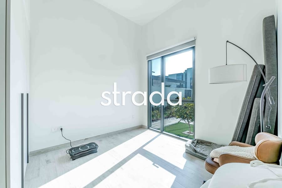 Area Specialist | Multiple options available - Image 10