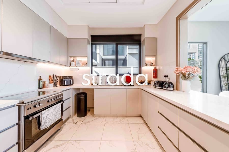 Area Specialist | Multiple options available - Image 13