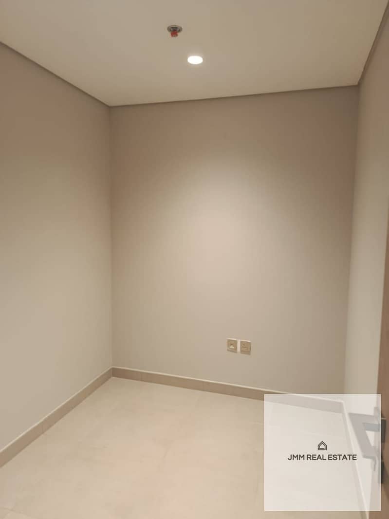 Ready to move | High Floor | Spacious layout