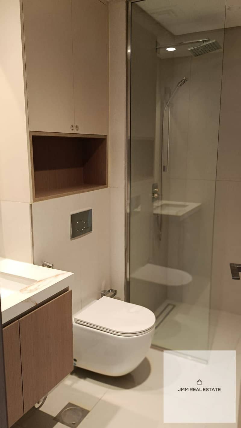 Ready to move | High Floor | Spacious layout - Image 9