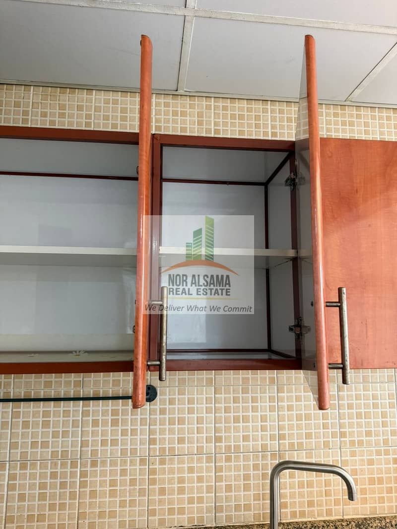 Vacant Beautiful Extra Large And Open View One Bhk In Emirates Cluster With Double Balconies Just In 550000k - Image 6