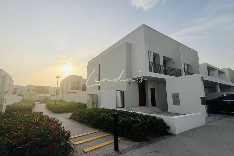 Corner unit I Green Belt | up to 4 cheques