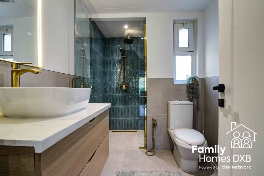 Beautifully Renovated | Huge Plot | Private Garden - Image 20