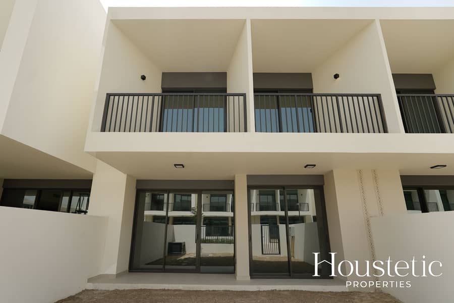 Corner Unit | On the Pool | Limited Units - Image 24