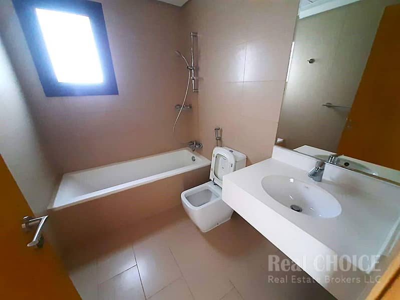 Spacious 3-BR Apartment | Manazil Al Barsha First - Image 16