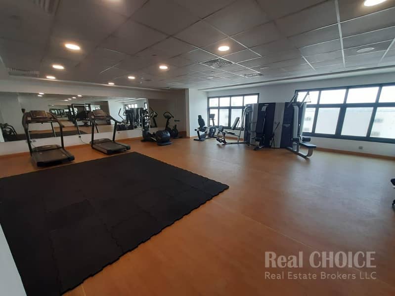 Spacious 3-BR Apartment | Manazil Al Barsha First - Image 24