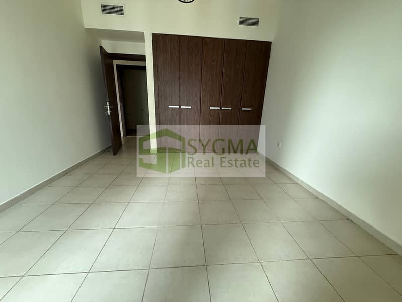 SPACIOUS | HIGH FLOOR | UNFURNISHED | VACANT
