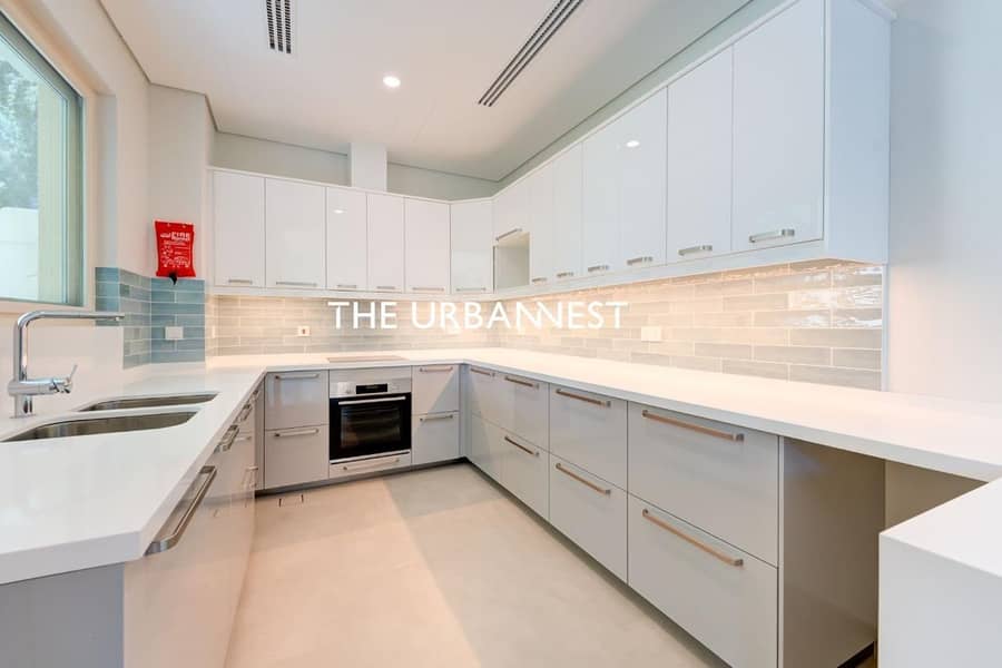 Exclusive | Available Feb | Prime Location