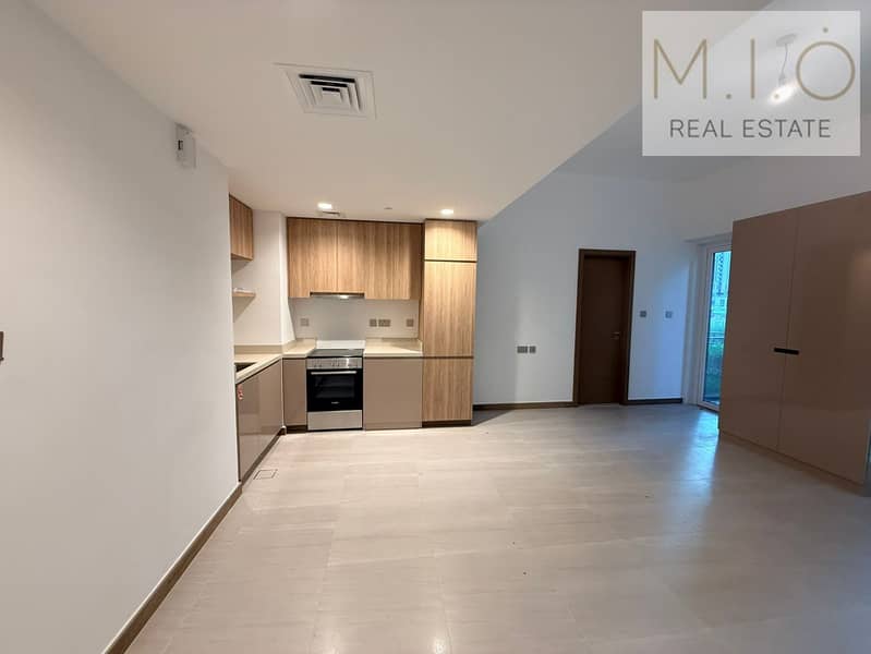 Annual Rent | Terrace and Direct Pool Access - Image 11