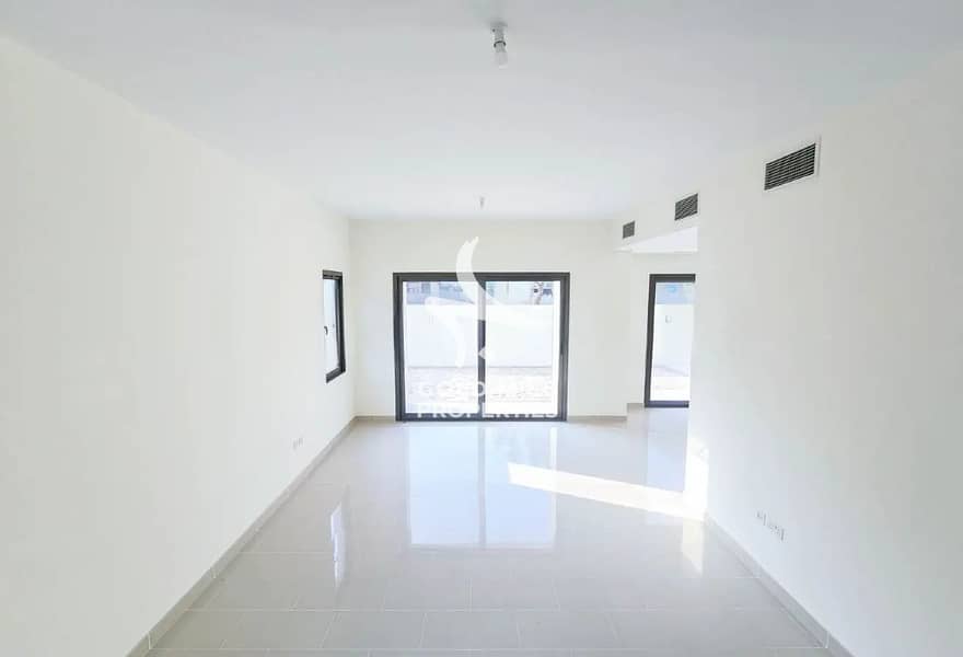 3+Maid - Ready to Move - Spacious Layout - Image 13