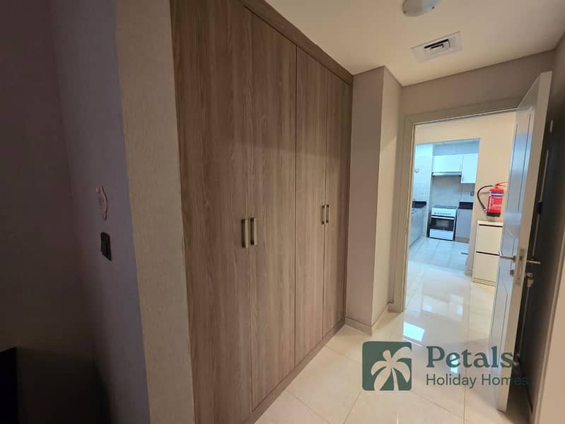 Elegant Urban Living – Short-Term Stay at Polo Residence, Meydan
