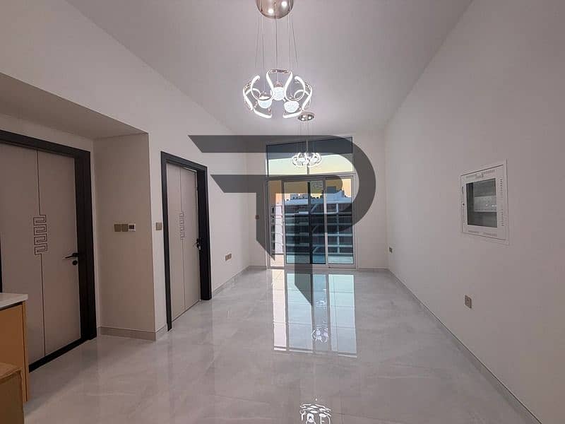 BRAND NEW UNIT | MOTIVATED SELLER | MID FLOOR