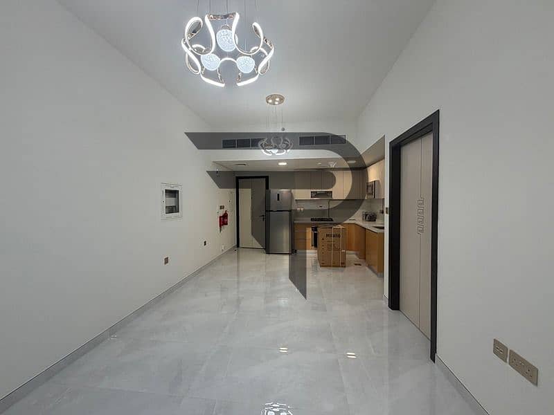 BRAND NEW UNIT | MOTIVATED SELLER | MID FLOOR - Image 8