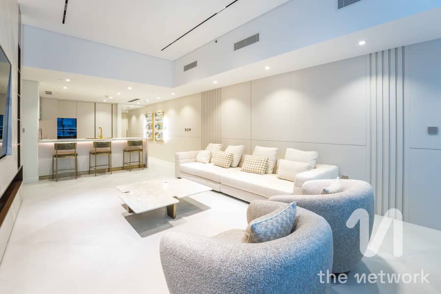 Brand New Upgrade | Furnished | Direct Pool Access - Image 7