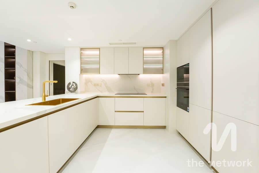 Brand New Upgrade | Furnished | Direct Pool Access - Image 10