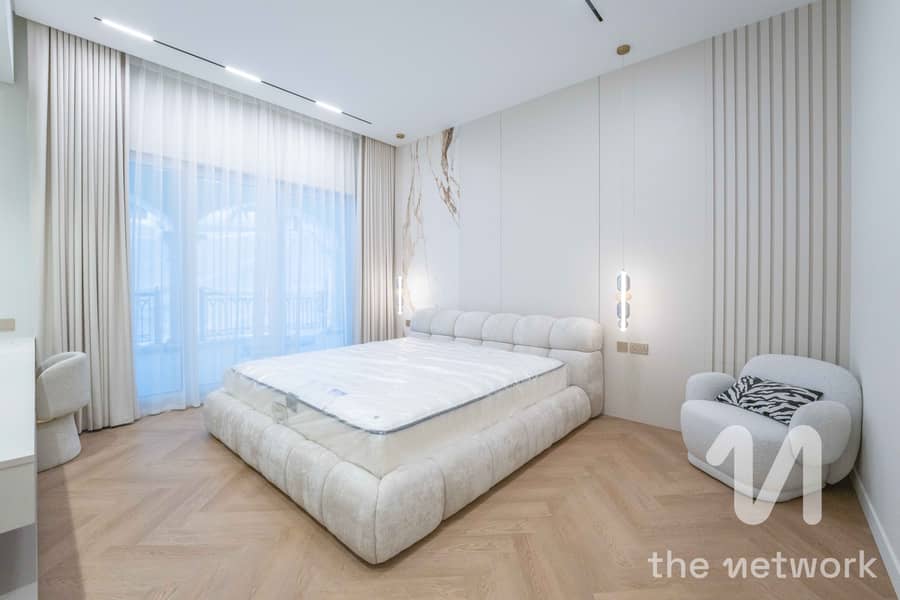 Brand New Upgrade | Furnished | Direct Pool Access - Image 12