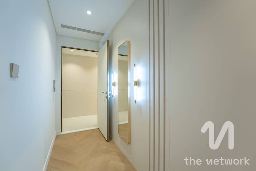 Brand New Upgrade | Furnished | Direct Pool Access - Image 21