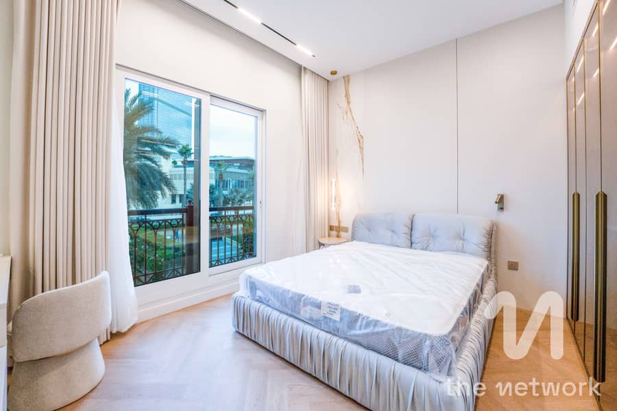 Brand New Upgrade | Furnished | Direct Pool Access - Image 22