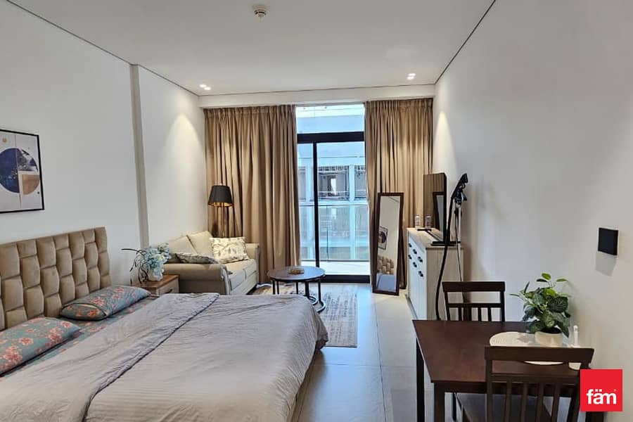 Fully Furnished Unit | High ROI | Prime Location