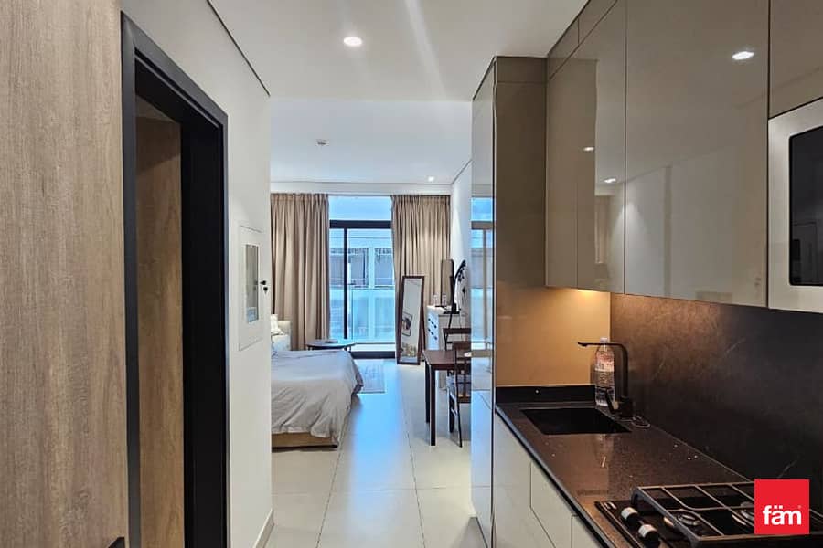 Fully Furnished Unit | High ROI | Prime Location