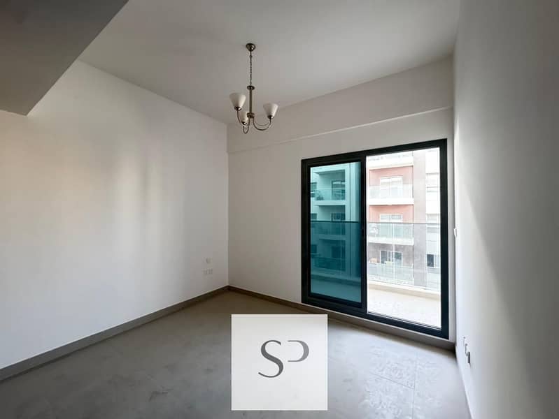 BRAND NEW | READY TO MOVE | VERY SPACIOUS - Image 7
