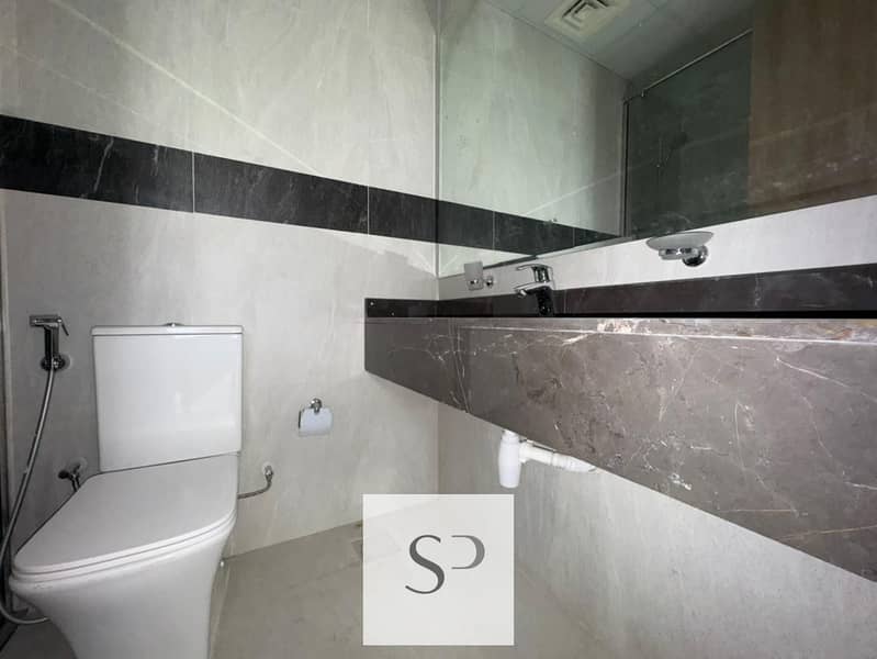 BRAND NEW | READY TO MOVE | VERY SPACIOUS - Image 10