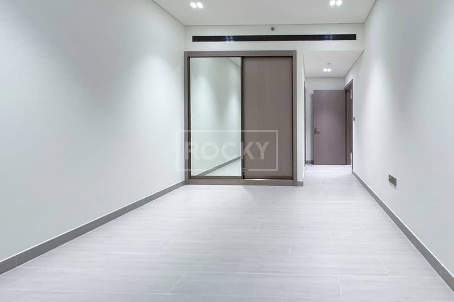 Unfurnished | Brand New | Study Room