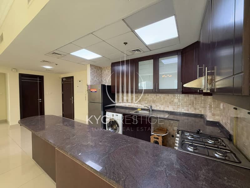 Massive layout | Open view | Prime Location - Image 8