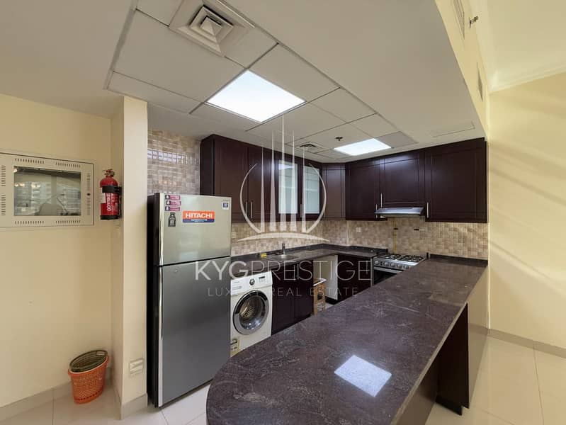 Massive layout | Open view | Prime Location - Image 12