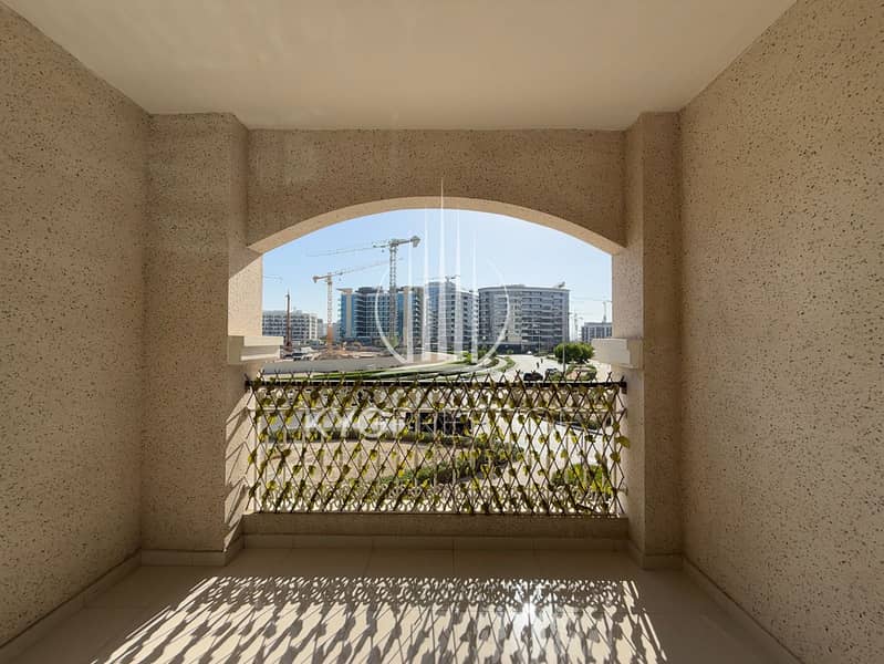 Massive layout | Open view | Prime Location - Image 16