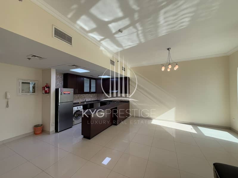 Massive layout | Open view | Prime Location - Image 18