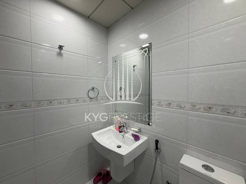 Massive layout | Open view | Prime Location - Image 19