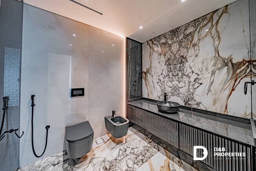 Big Layout | Newly Upgraded | Prime Location - Image 8