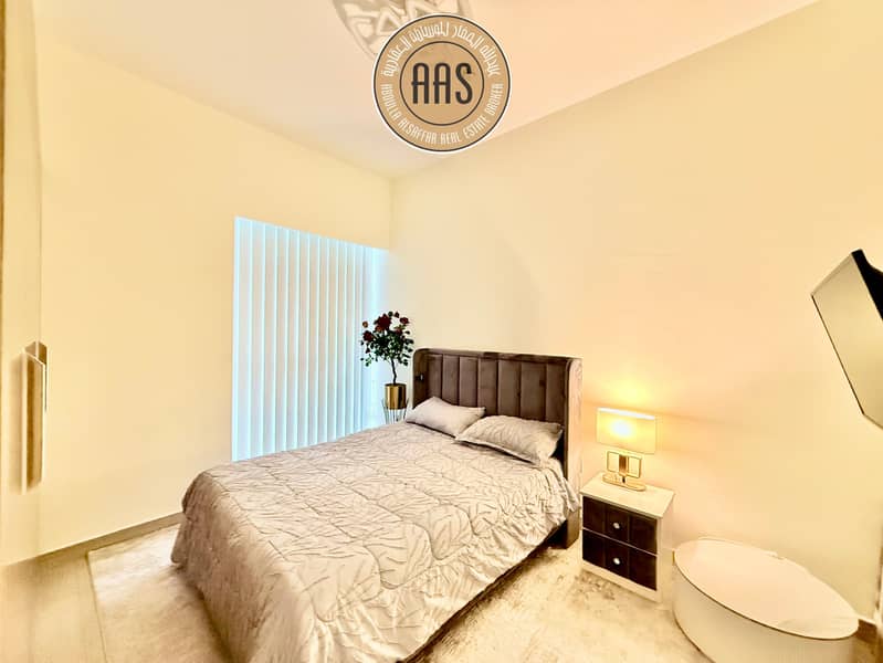 Demanding Layout•Corner Unit•Chiller Free•Fully Furnished•Luxurious 3Bhk•All Amenities