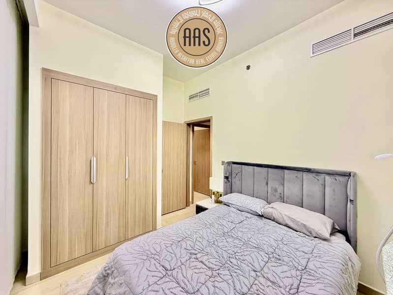 Demanding Layout•Corner Unit•Chiller Free•Fully Furnished•Luxurious 3Bhk•All Amenities - Image 6