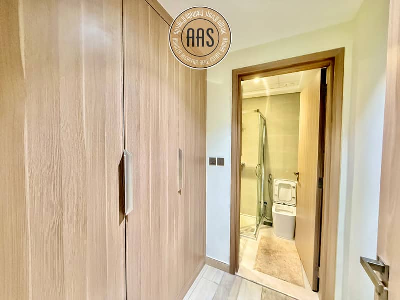 Demanding Layout•Corner Unit•Chiller Free•Fully Furnished•Luxurious 3Bhk•All Amenities - Image 20