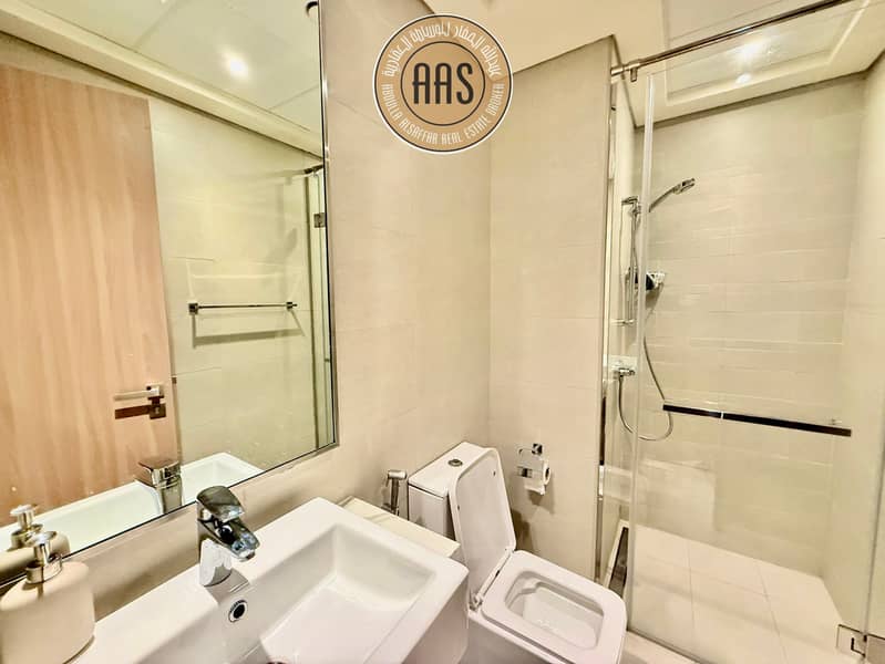 Demanding Layout•Corner Unit•Chiller Free•Fully Furnished•Luxurious 3Bhk•All Amenities - Image 27