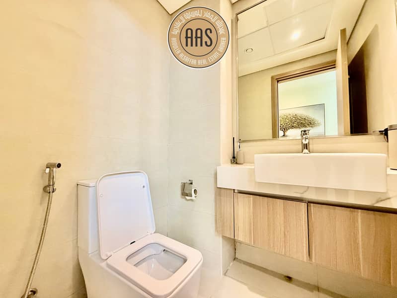 Demanding Layout•Corner Unit•Chiller Free•Fully Furnished•Luxurious 3Bhk•All Amenities - Image 29