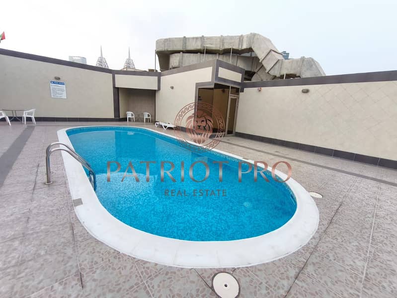 High Floor II Near to Metro II Ready to move