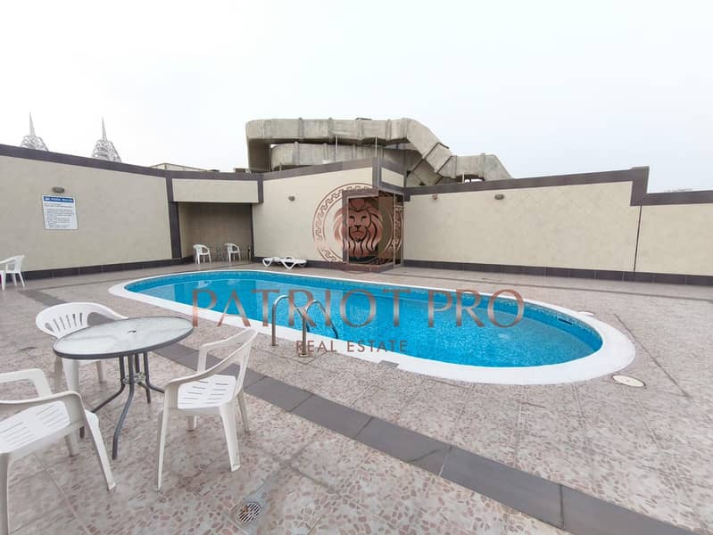 Near to Metro And Park II High Floor II Ready to Move - Image 13