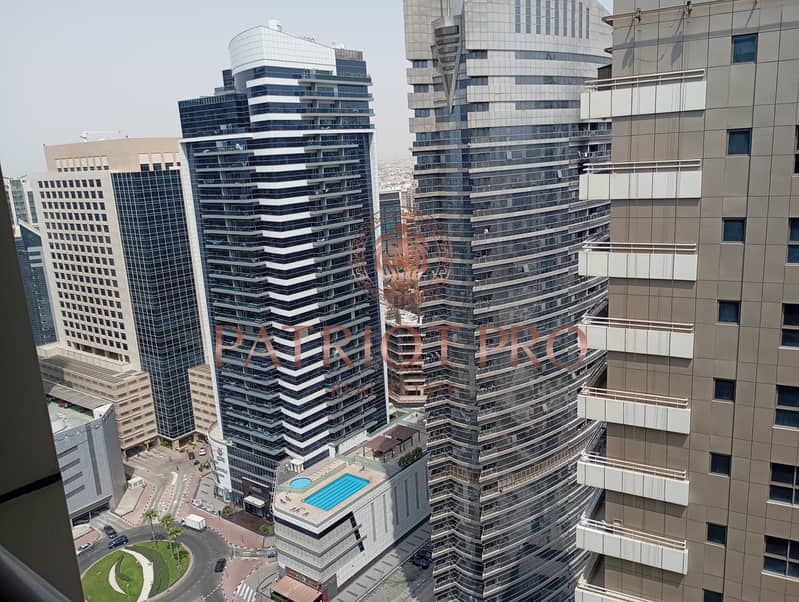 Spacious 1 BR Apartment in Barsha Heights - Image 6