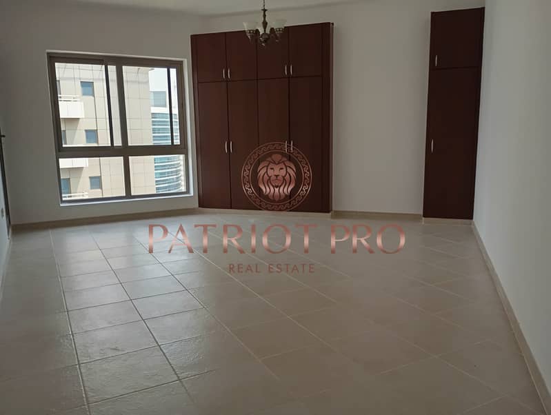 Spacious 1 BR Apartment in Barsha Heights - Image 8