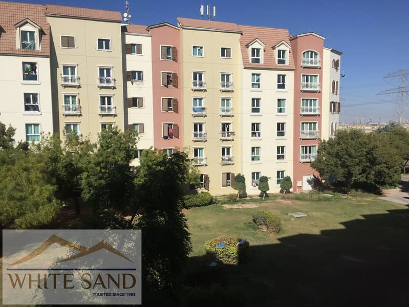 LARGE 1 B/R HALL -READY TO MOVE IN -DISCOVERY GARDENS