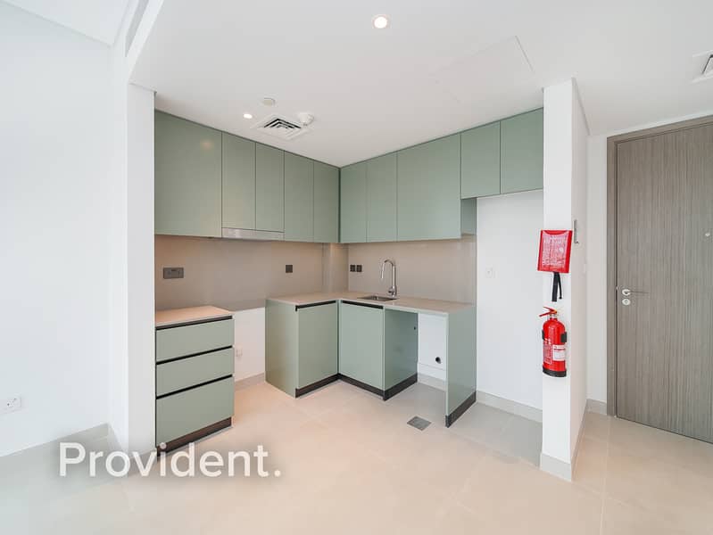 Corner Unit | Quiet Side | Construction-Free View