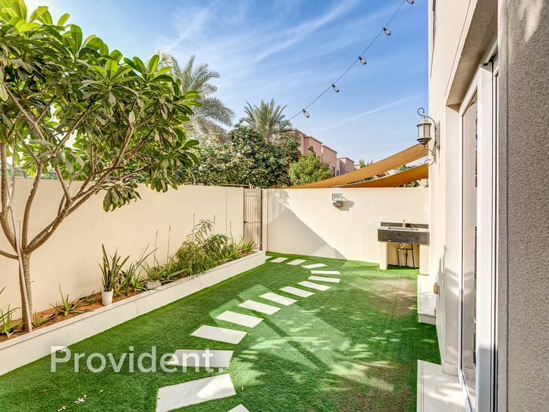 Spacious | Pool View | Close to Amenities