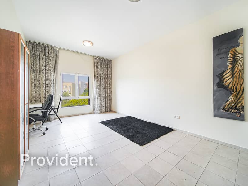 Spacious | Ready to Move-in | Community View