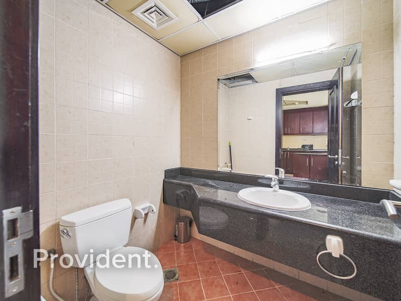 Spacious | Ready to Move-in | Community View - Image 9