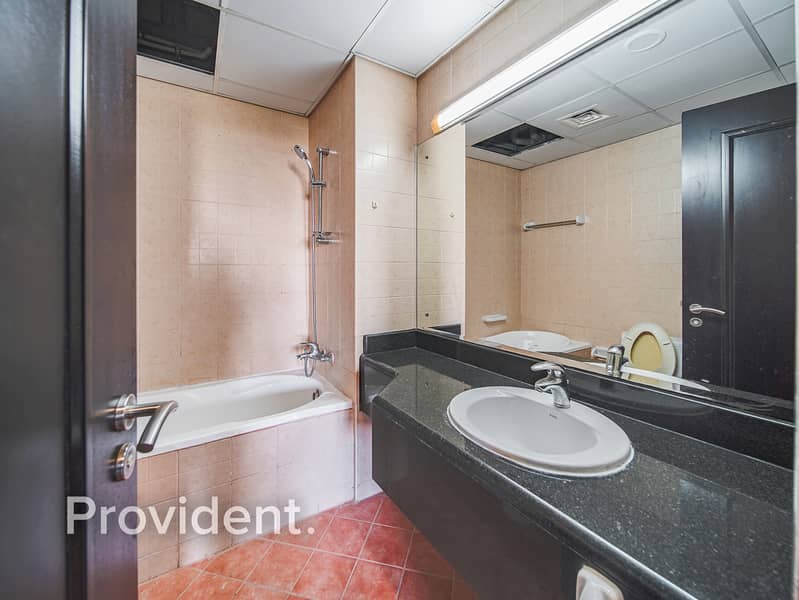 Spacious | Ready to Move-in | Community View - Image 16